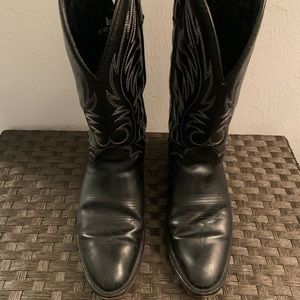 Women’s Laredo western leather boot size 6M